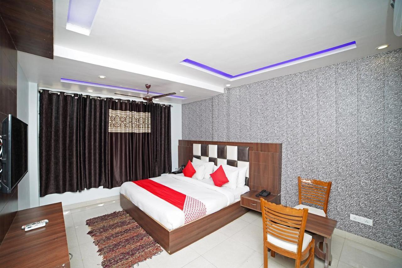 Oyo 39539 Hotel Vansh & Restaurant Kashipur 外观 照片
