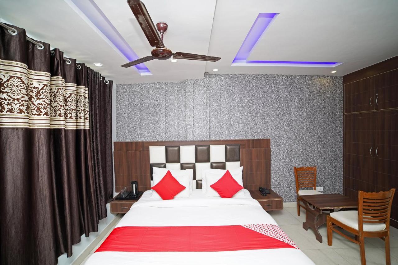 Oyo 39539 Hotel Vansh & Restaurant Kashipur 外观 照片
