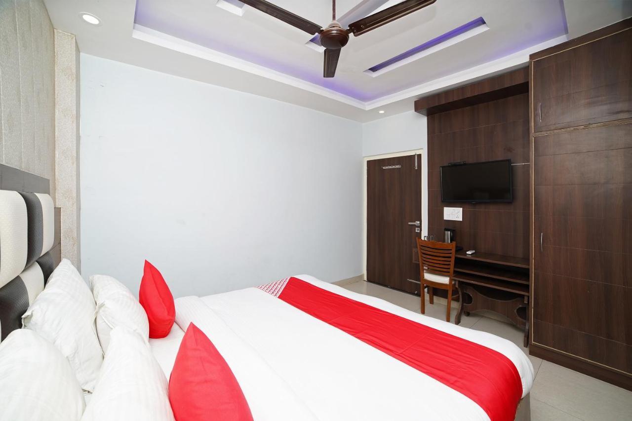 Oyo 39539 Hotel Vansh & Restaurant Kashipur 外观 照片